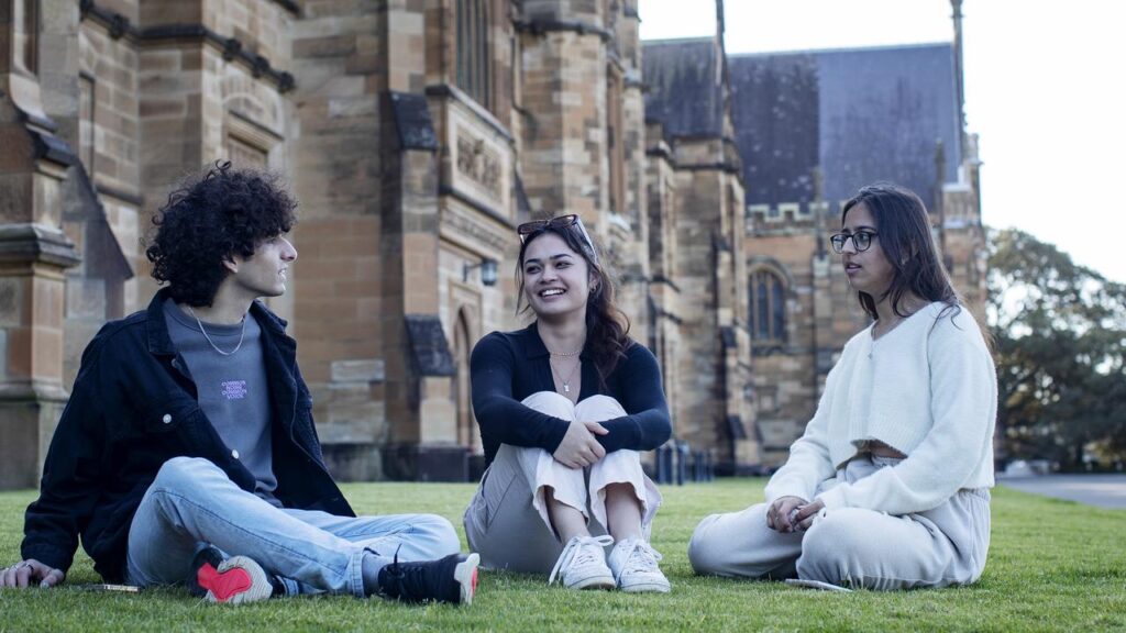 Spike in Private Student Loans Australia as International Enrolments Rebound