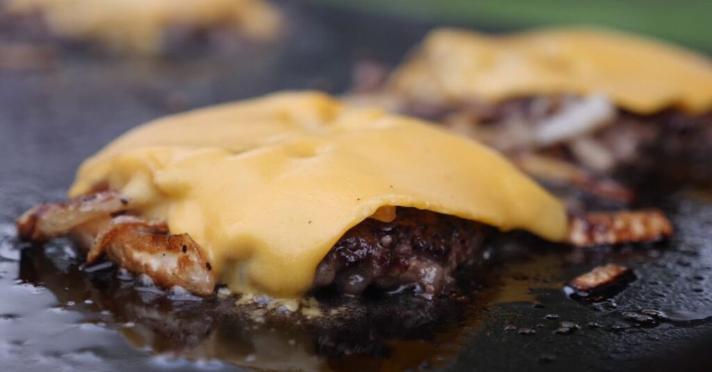 How To Prepare Smash Burgers in 5 Easy Steps 1