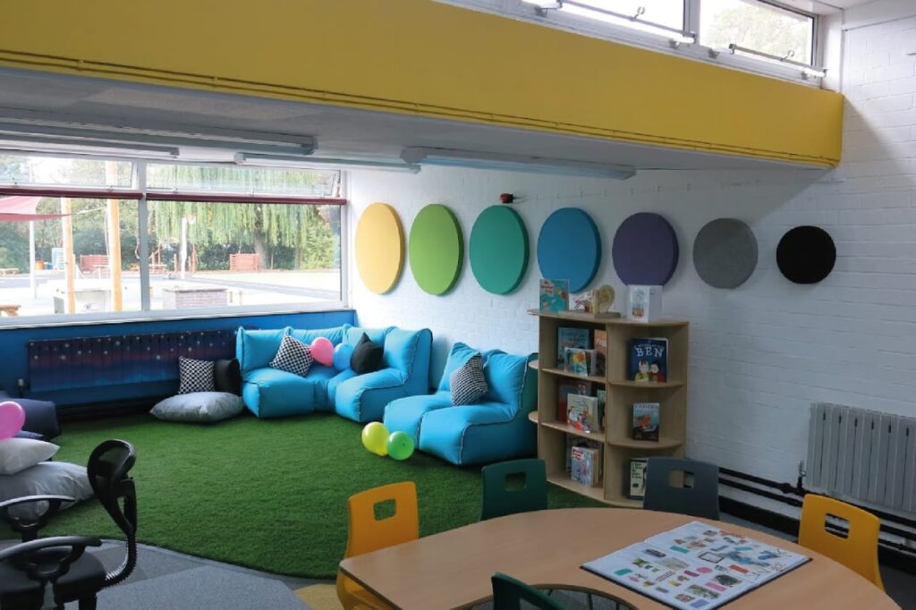 The Versatility of Acoustic Wall Panels: Enhancing Environments with Panneaux Muraux Acoustiques