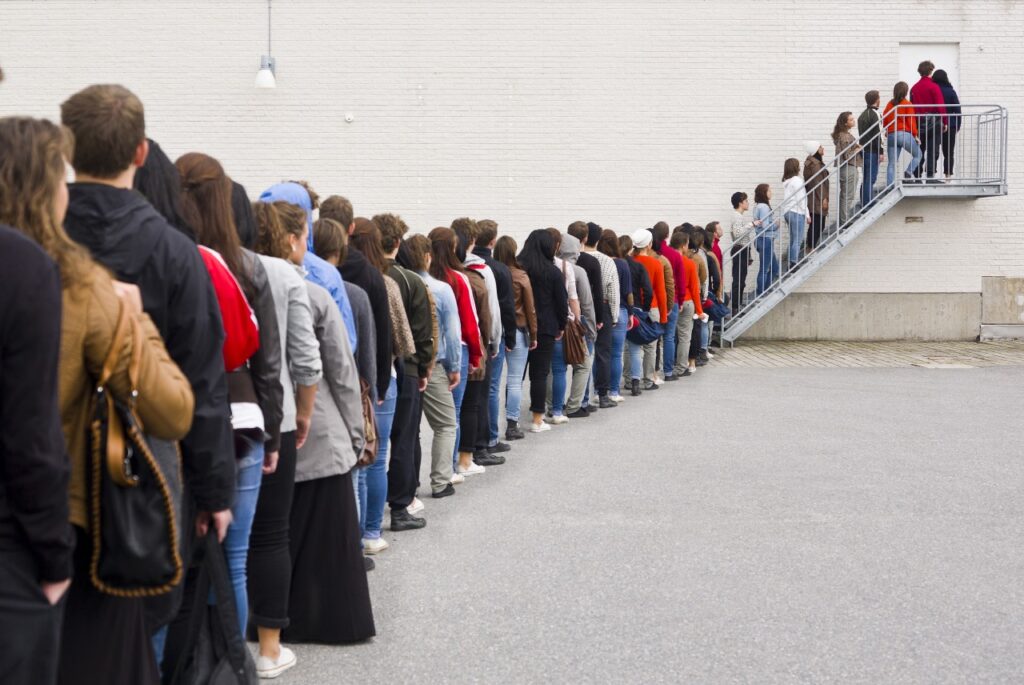 The Economy of Waiting in Line with a Line Stander Job sc