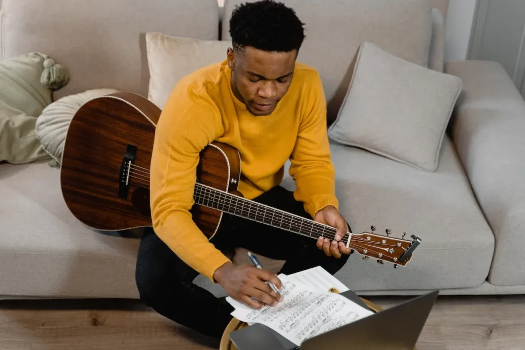 Guitarists Who Accomplished Their Goals by Learning Online guitarists who accomplished their goals by learning online