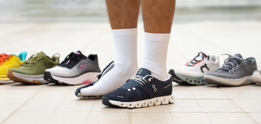 Smart Features to Look for in Walking Trainers for Long-Distance Comfort image 2930