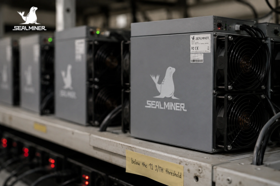 SEALMINER A4 Breaks Efficiency and Logistics Barriers in the New Mining Economics Debate image 3212