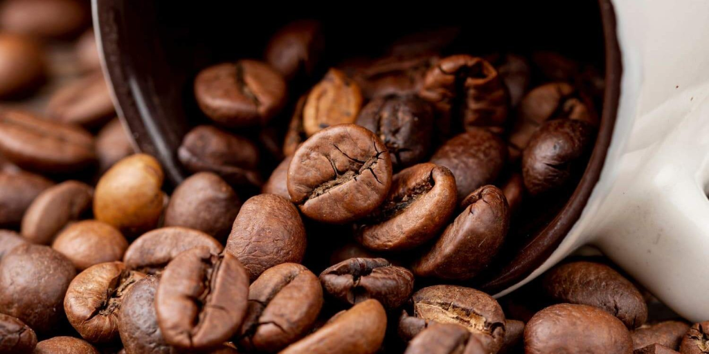 The Chemistry Behind Freshness: What Actually Happens Inside a Bag of Coffee image 4053